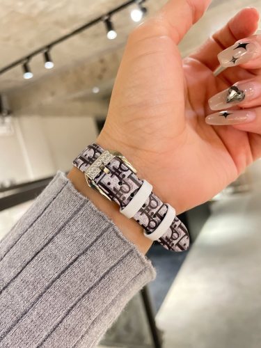 Watches Dior 323441 size:26*32 mm