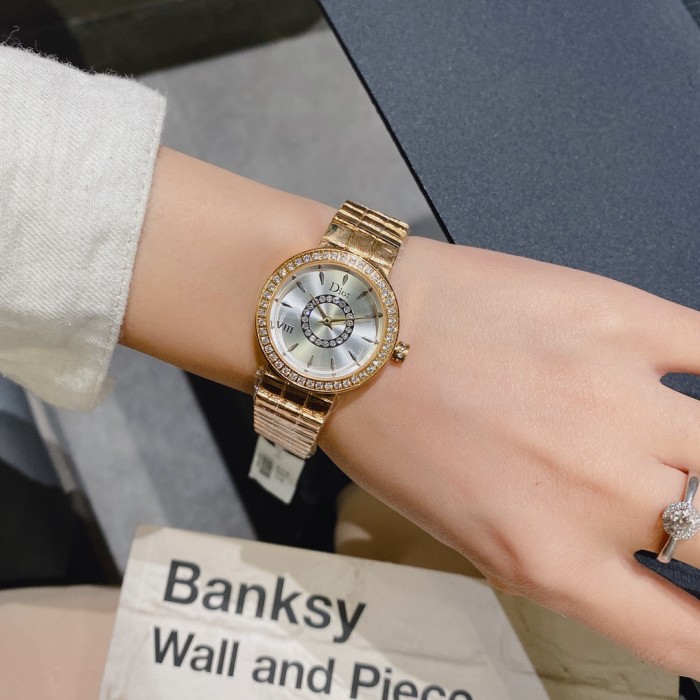 Watches Dior 323366 size:30 mm