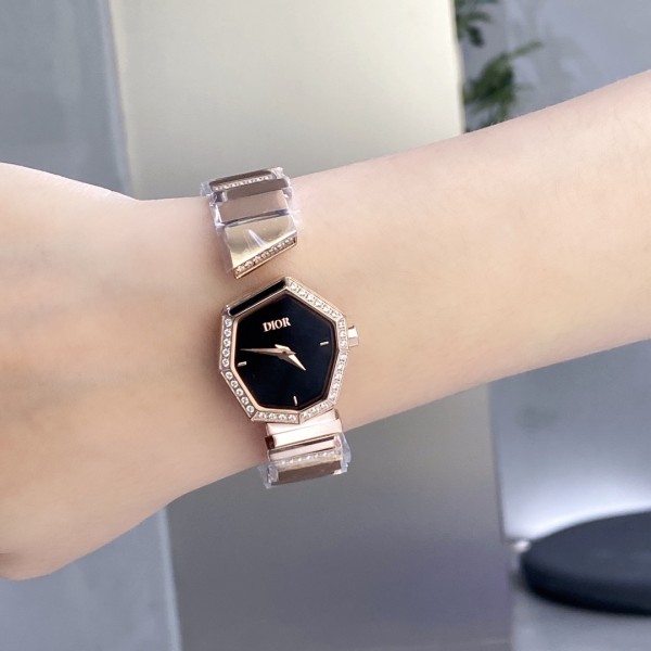 Watches Dior 323420 size:26*32 mm