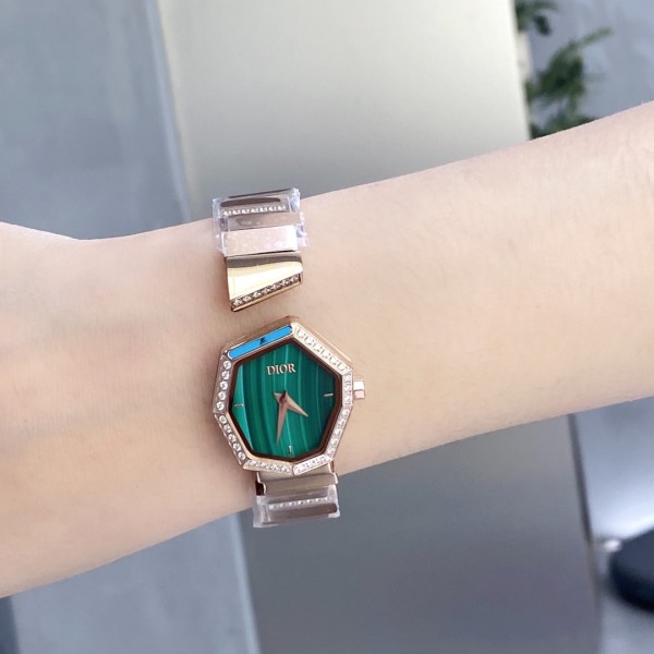 Watches Dior 323420 size:26*32 mm