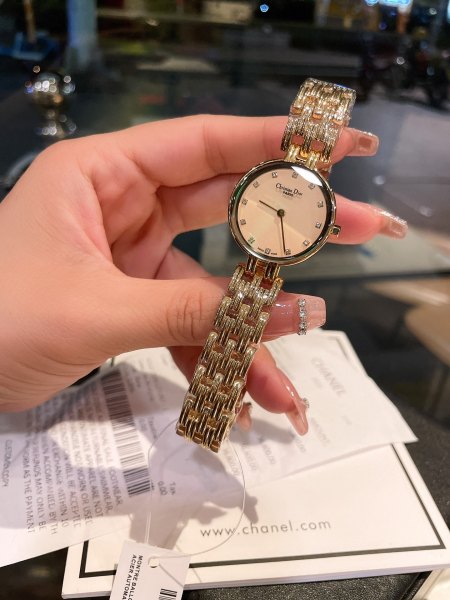 Watches Dior 323414 size:26*32 mm