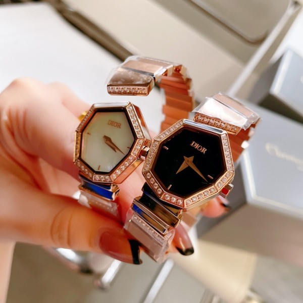 Watches Dior 323401 size:33 mm