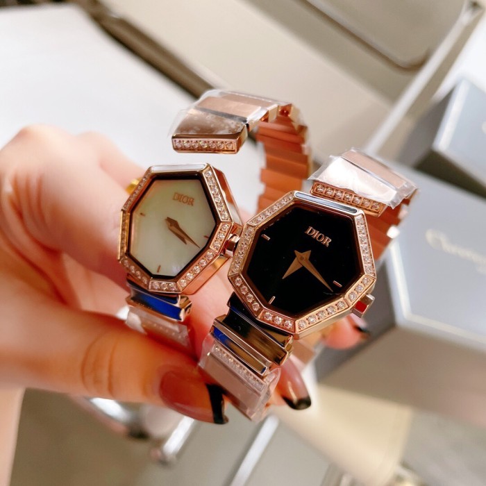 Watches Dior 323401 size:33 mm