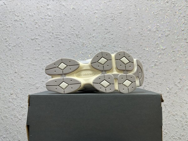 New Balance 9060 Quartz Grey