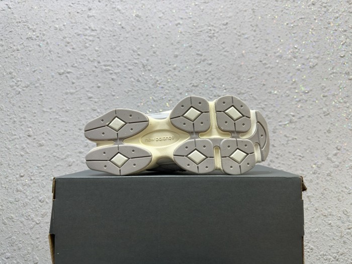 New Balance 9060 Quartz Grey