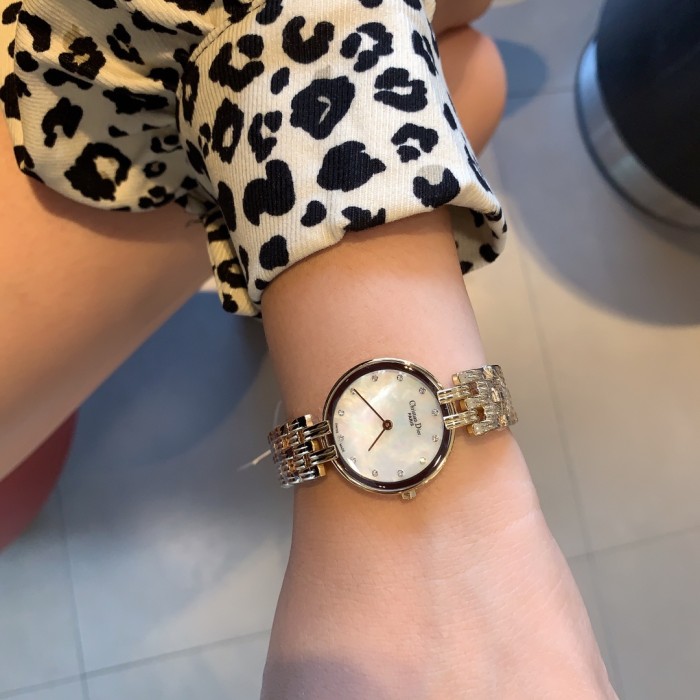 Watches Dior 323370 size:26*32 mm