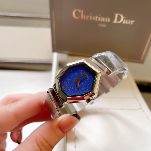 Watches Dior 323396 size:33 mm