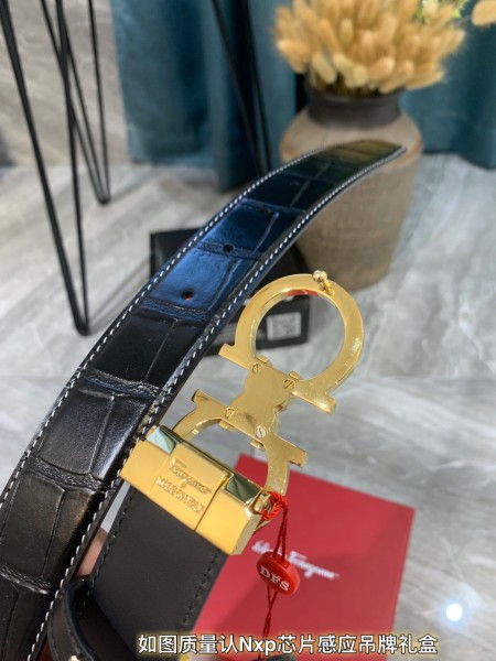 Streetwear Belt Ferragamo 319378 size:3.5cm