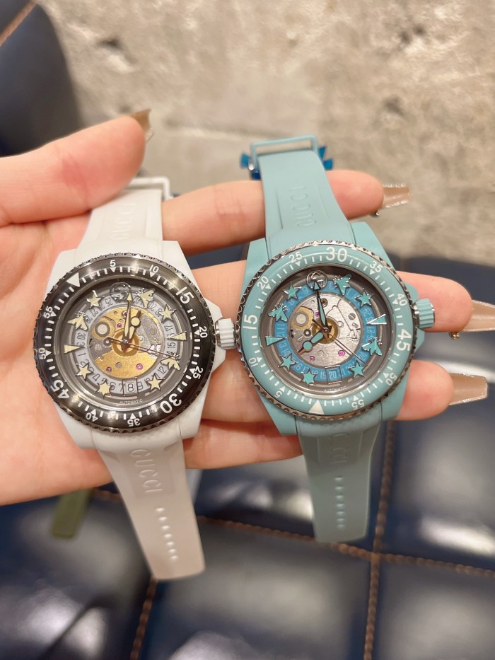 Watches GUCCI 323506 size:40 cm