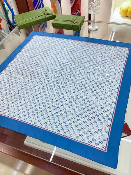 Streetwear Scarf GUCCI 323756 SIZE:90cm*90cm