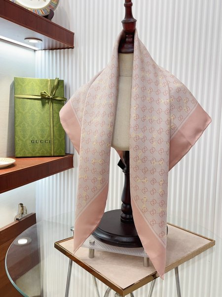 Streetwear Scarf GUCCI 323759 SIZE:90cm*90cm