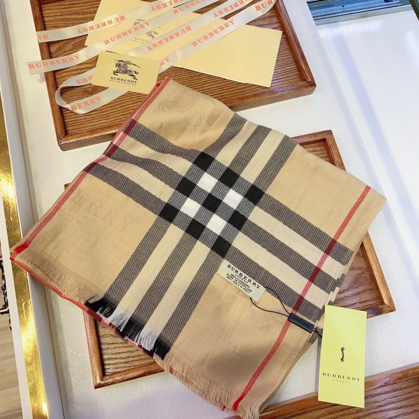 Streetwear Scarf BURBERRY 323786 size：180*70CM