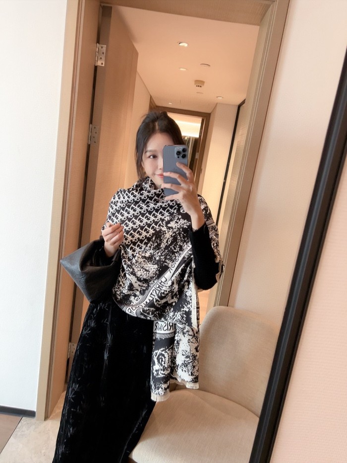 Streetwear Scarf Dior 323812 size:65.180cm