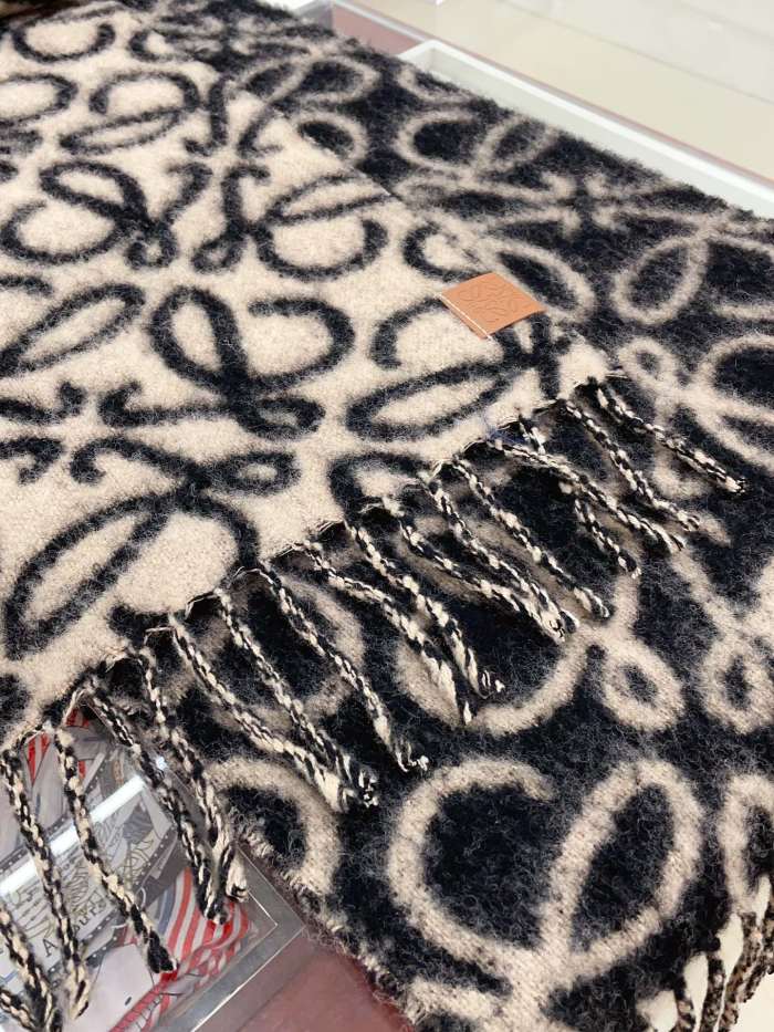 Streetwear Scarf Loewe 323774
