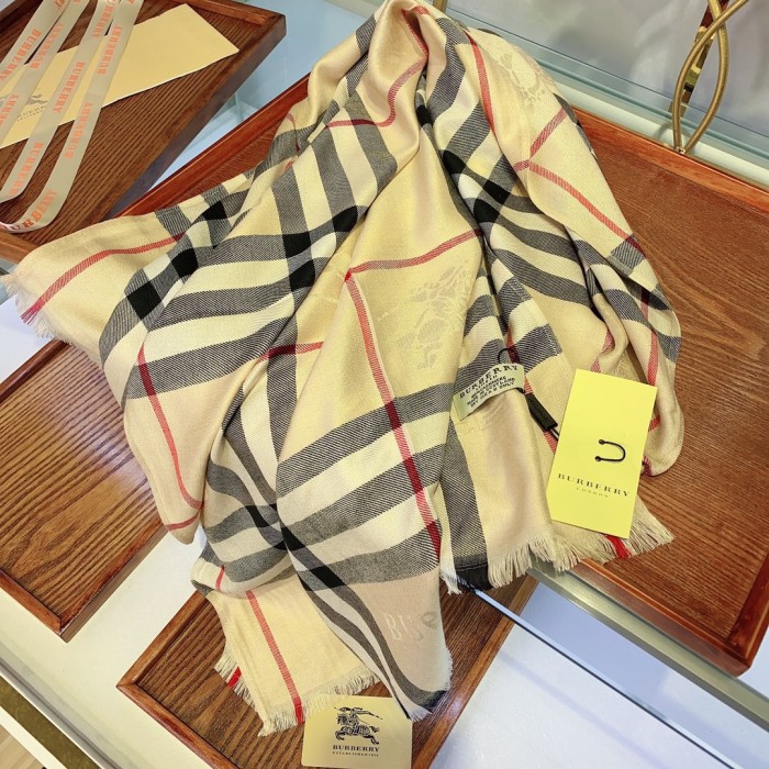Streetwear Scarf BURBERRY 323787 size：180*70CM