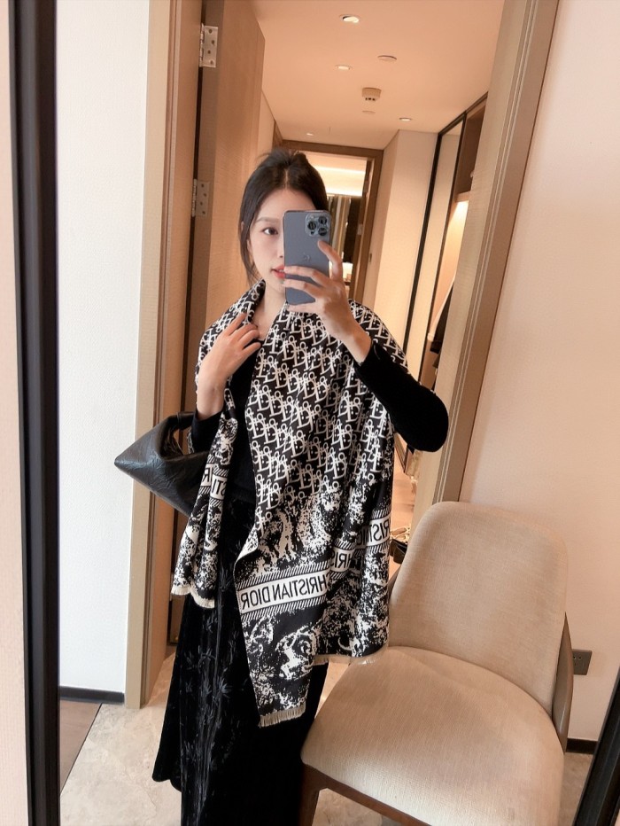 Streetwear Scarf Dior 323812 size:65.180cm