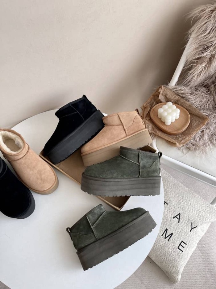 UGG Classic Ultra Mini Platform Boot Black (Women's)