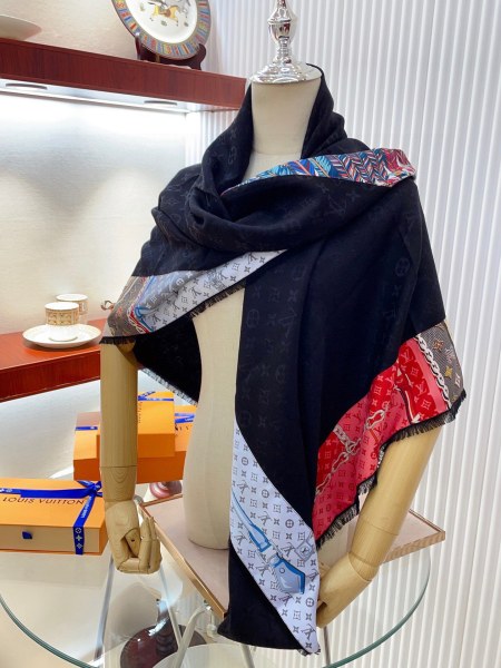Streetwear Scarf LV 323769 SIZE:130*130cm