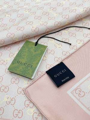 Streetwear Scarf GUCCI 323759 SIZE:90cm*90cm