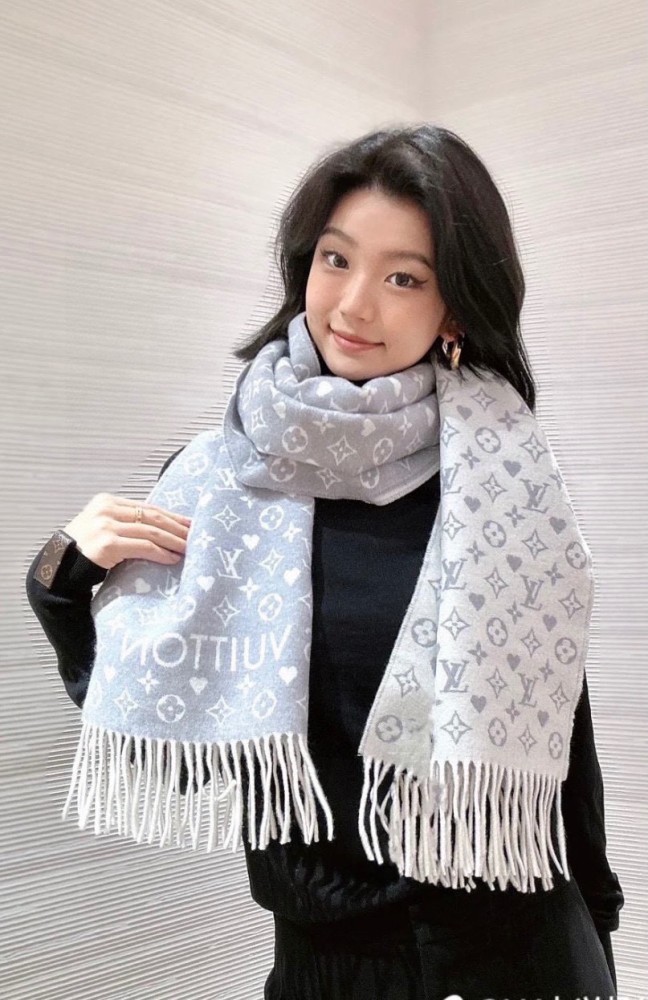 Streetwear Scarf LV 323781 SIZE:45*200cm