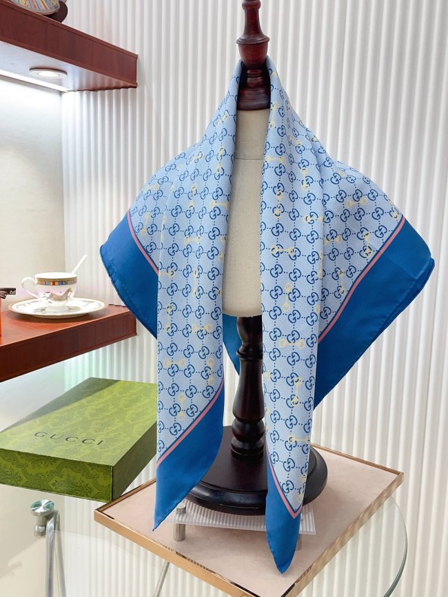 Streetwear Scarf GUCCI 323756 SIZE:90cm*90cm