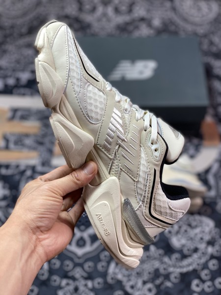 New Balance 9060 Turtledove Black Silver Metallic