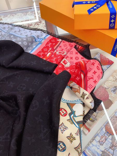 Streetwear Scarf LV 323769 SIZE:130*130cm