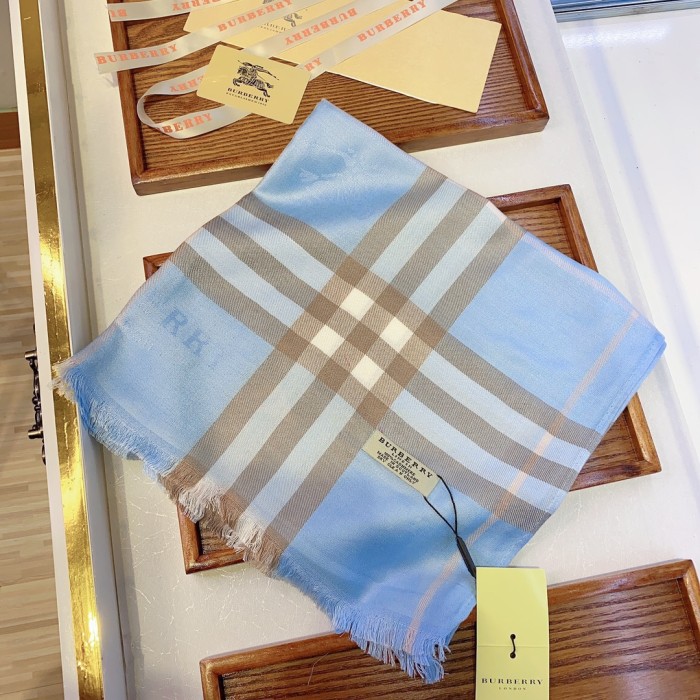 Streetwear Scarf BURBERRY 323788 size：180*70CM