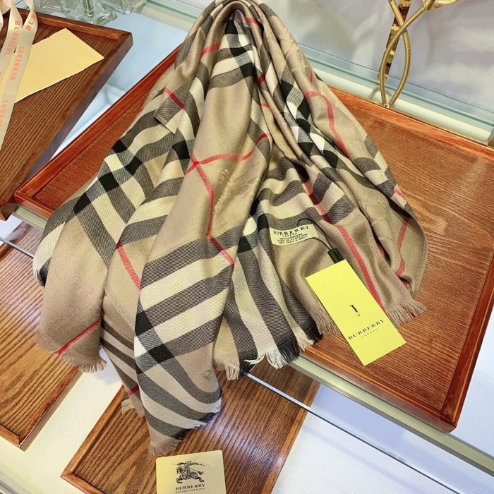 Streetwear Scarf BURBERRY 323790 size：180*70CM