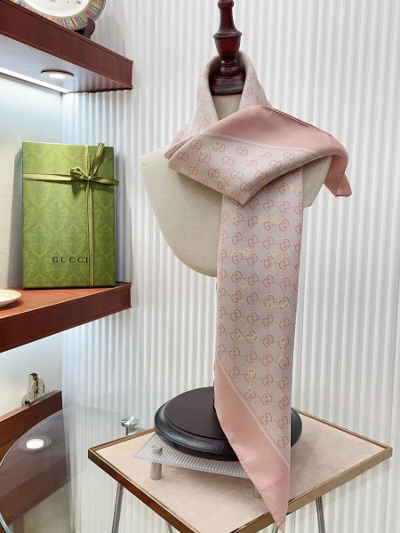Streetwear Scarf GUCCI 323759 SIZE:90cm*90cm