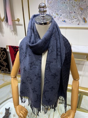 Streetwear Scarf LV 323749 SIZE:40*200cm 