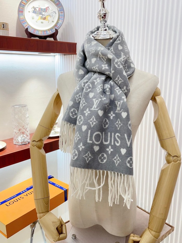Streetwear Scarf LV 323781 SIZE:45*200cm