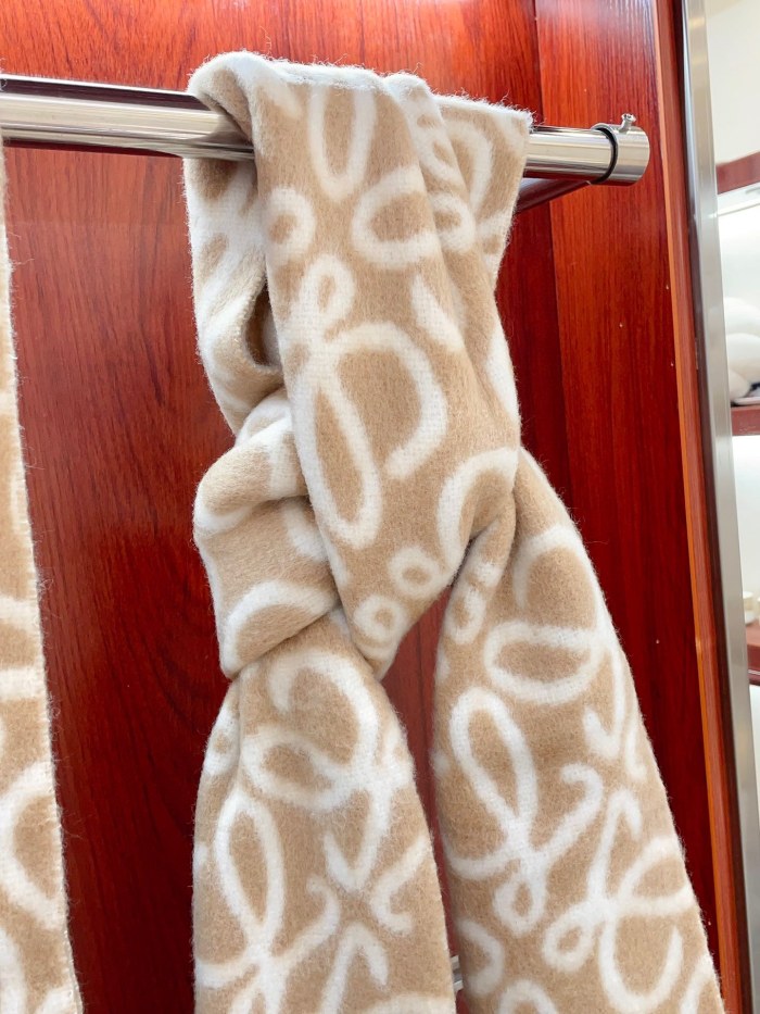 Streetwear Scarf Loewe 323775