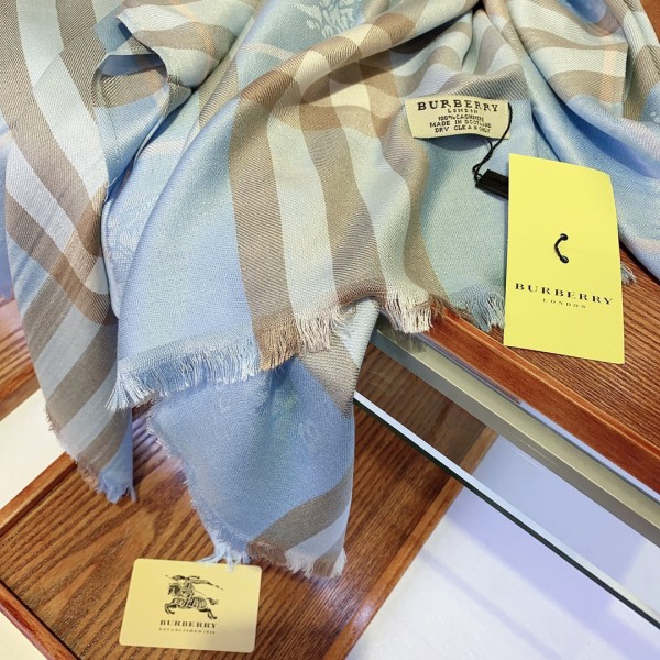 Streetwear Scarf BURBERRY 323788 size：180*70CM