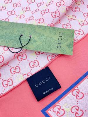 Streetwear Scarf GUCCI 323757 SIZE:90cm*90cm