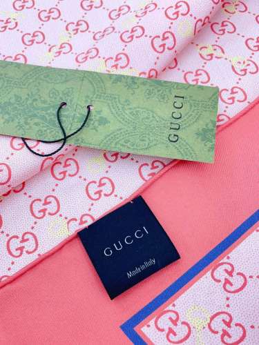 Streetwear Scarf GUCCI 323757 SIZE:90cm*90cm