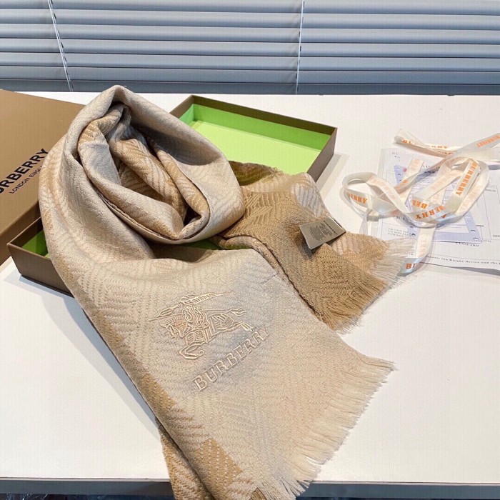 Streetwear Scarf BURBERRY 323688 size：32x180CM