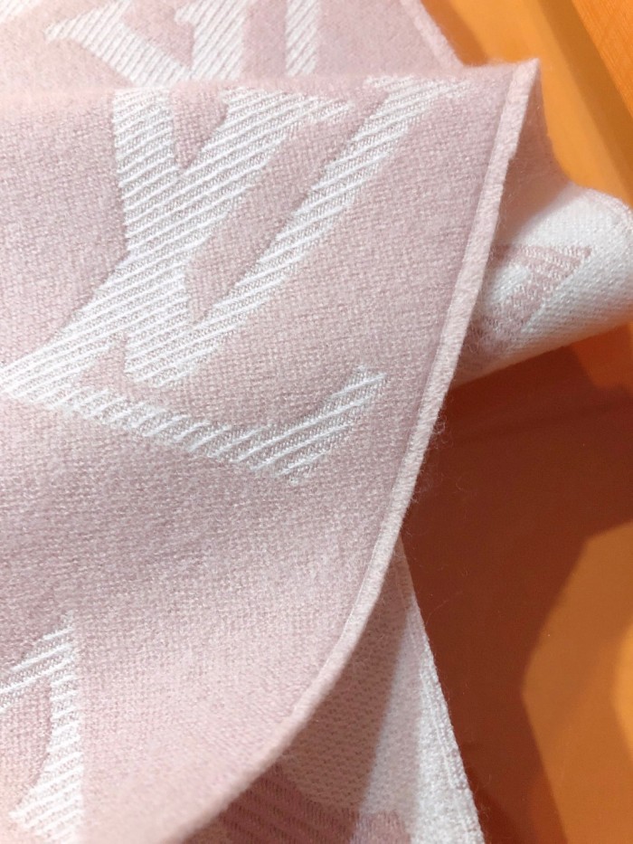 Streetwear Scarf LV 323711  SIZE:34x186cm