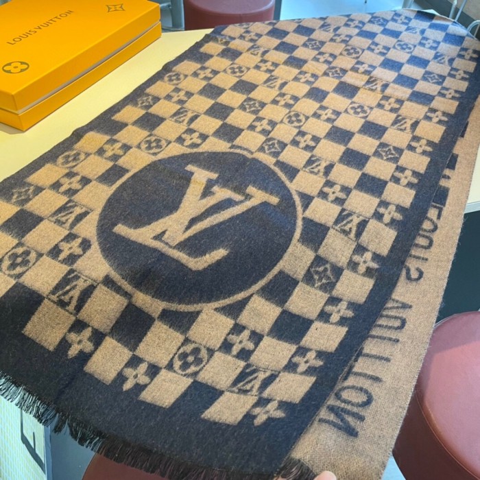 Streetwear Scarf LV 323691 SIZE:58*200CM