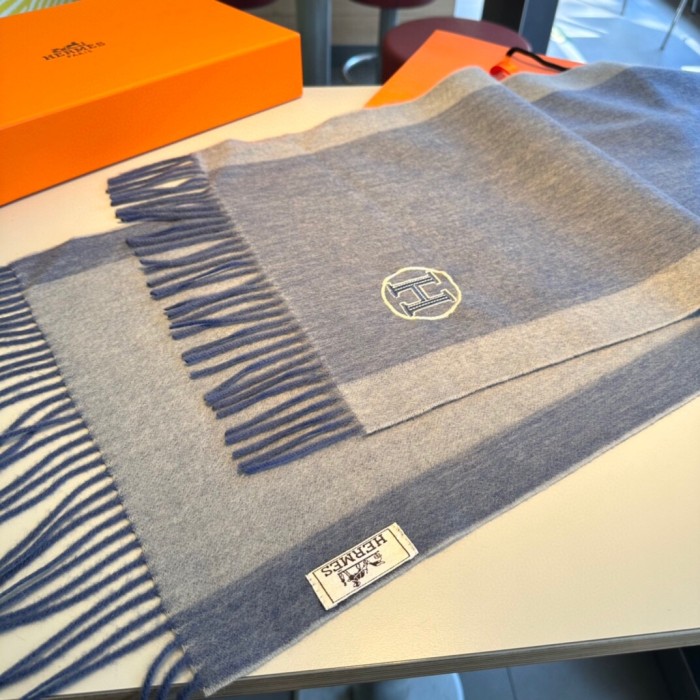 Streetwear Scarf Hermes 323695 SIZE:32x200CM