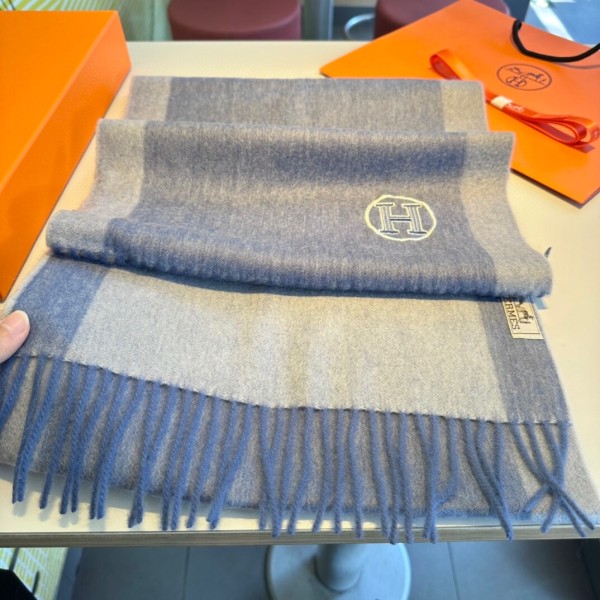 Streetwear Scarf Hermes 323695 SIZE:32x200CM