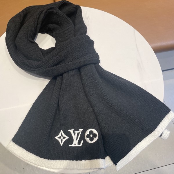 Streetwear Scarf LV 323680 SIZE:35*200