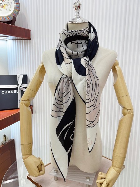 Streetwear Scarf CHANEL 326604 size：140*140cm