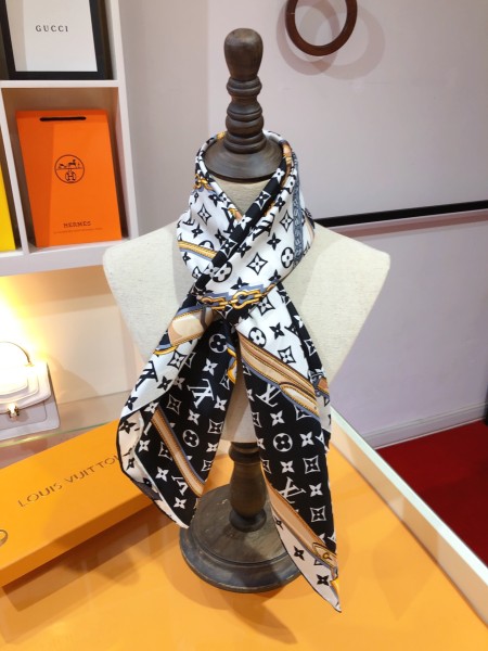Streetwear Scarf LV 323704 SIZE:90cm*90cm