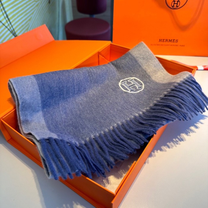 Streetwear Scarf Hermes 323695 SIZE:32x200CM