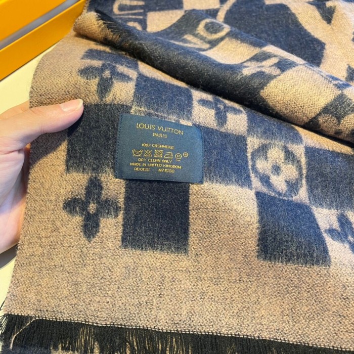 Streetwear Scarf LV 323691 SIZE:58*200CM