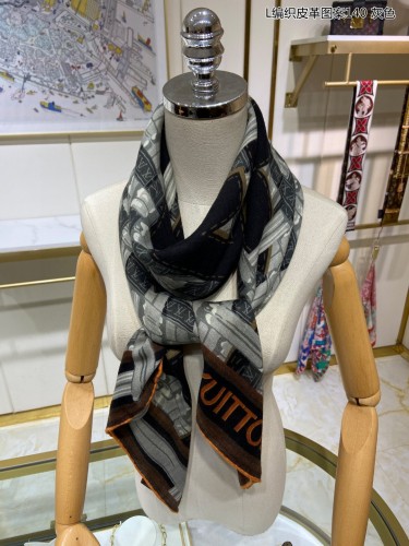Streetwear Scarf LV 323740  SIZE:140*140cm