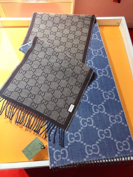 Streetwear Scarf GUCCI 323714 SIZE:34*194cm