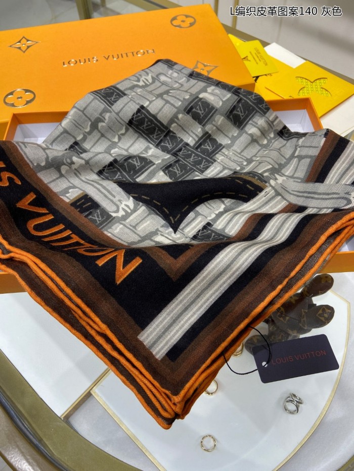 Streetwear Scarf LV 323740  SIZE:140*140cm