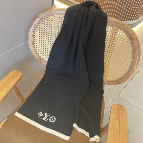 Streetwear Scarf LV 323680 SIZE:35*200
